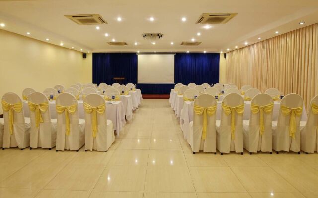 Bamboo Green Central Hotel