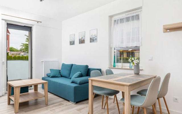 Sunny Rewal Apartments by Renters