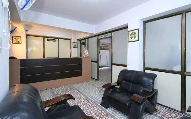 OYO 15094 Sukooon City View