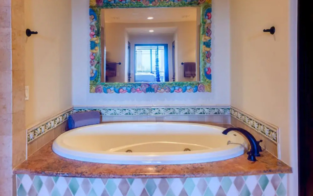 Hacienda Tranquila in Cabo San Lucas