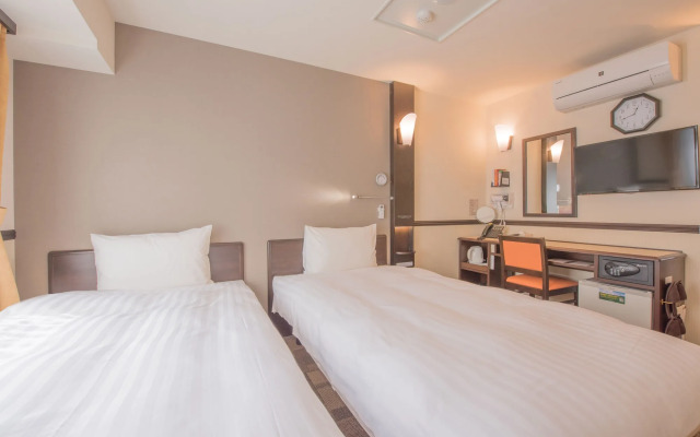 Toyoko Inn Toyama Station Shinkansen 2