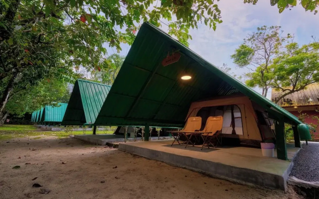 Sawasdee Lagoon Resort