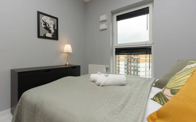 Borsucza Modern Apartment by Renters