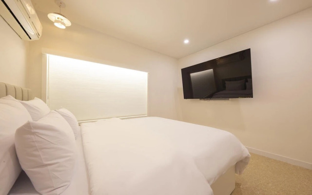 Cheonan Honeymoon Motel