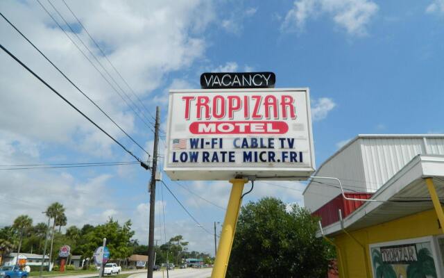 Tropizar Motel