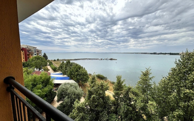 Menada Ravda Apartments