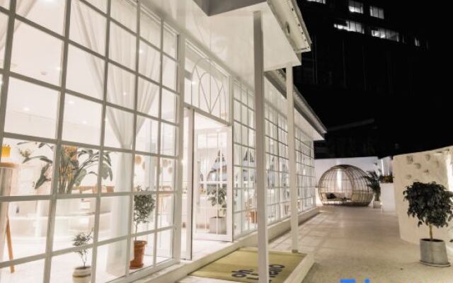 The Koi Fish Designer Homestay