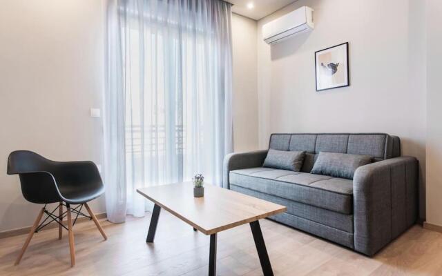 Piraeus Deluxe 2BDR Apt - near metro and port