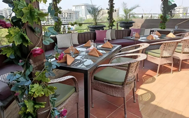 Maisonette Hotel & Resort - Lahore