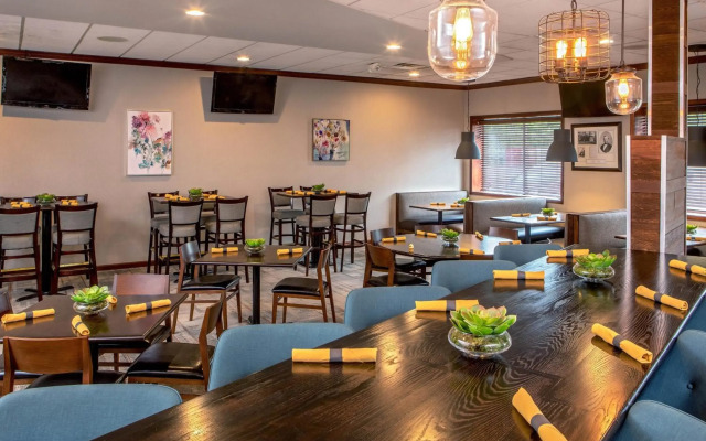 Four Points by Sheraton Kalamazoo
