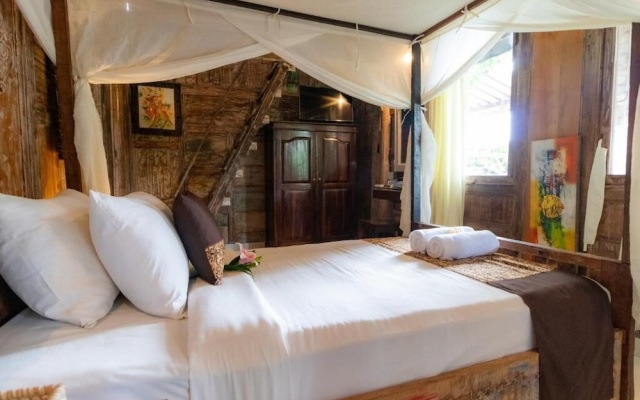 Two Bedroom Bungalow – Guest Rooms – Ubud