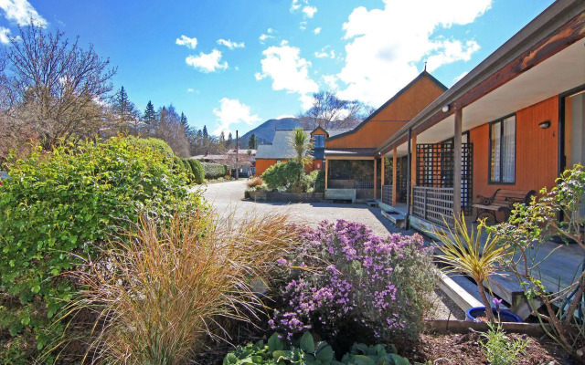 Alpine Garden Motel