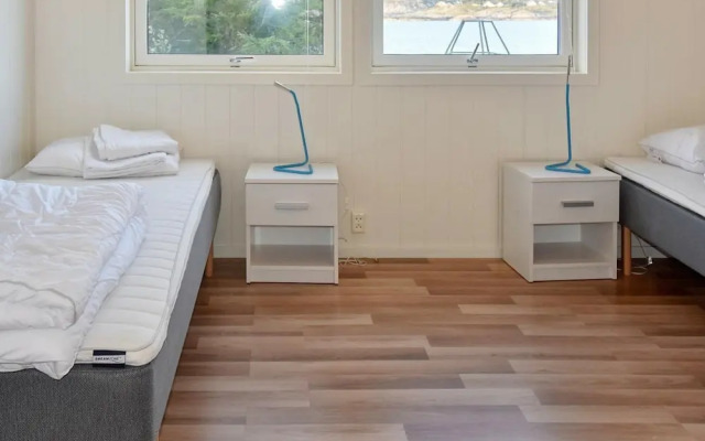 8 Person Holiday Home in Oksvoll
