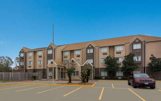 Americas Best Value Inn & Suites Lake Charles at I-210 Exit 5