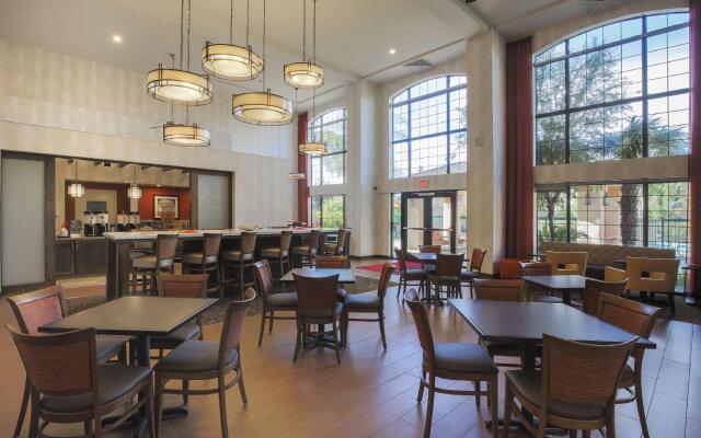 Hampton Inn And Suites Camarillo