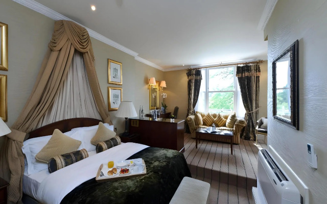 Colonnade Hotel London