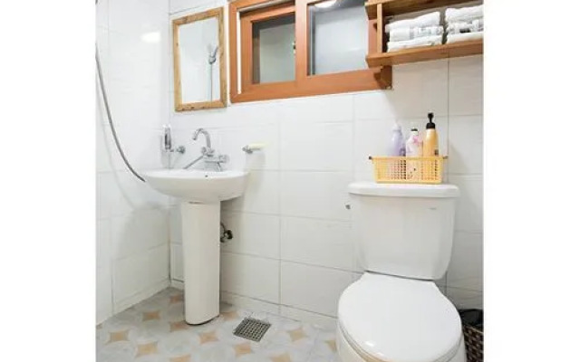 Jeonju Ddlanche Bongwan Pension