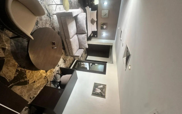 Golden Tulip Oniru, Lagos