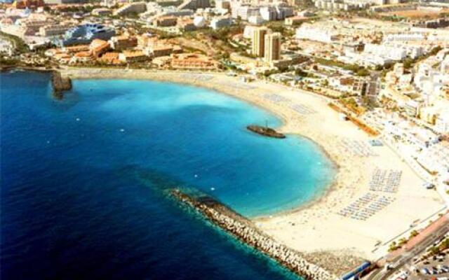 Ocean View Apartment over Los Cristianos, Playa las Vistas