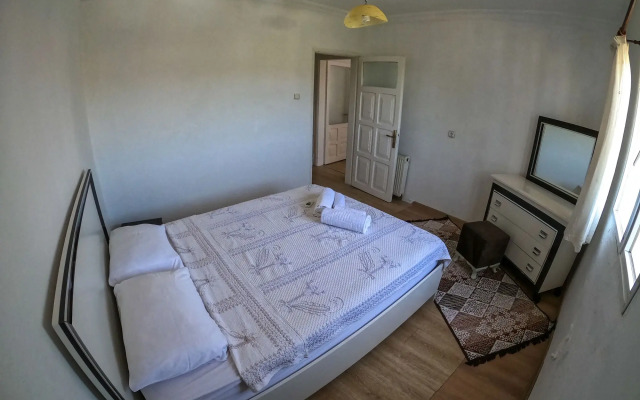 Zeren Alaçatı Butik Otel