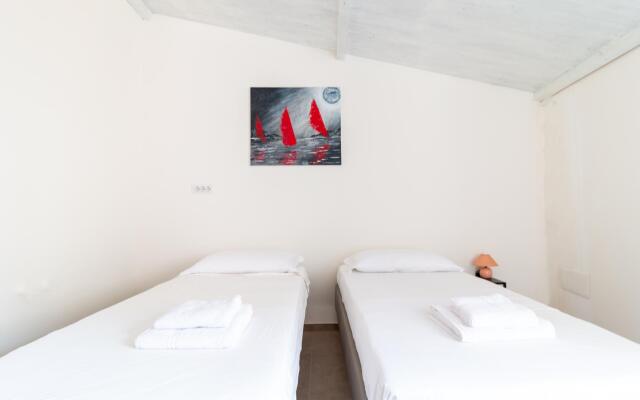 Welcomely - Easy Cabras B