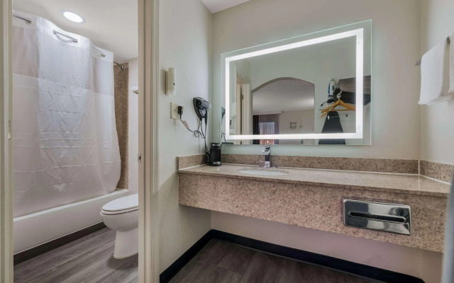 Quality Inn Gadsden – Attalla