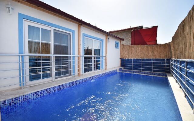 Villa Teo 3 by Helaltatilvillari