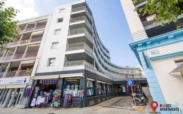 Roses Apartments Estudio 1 vista mar lateral