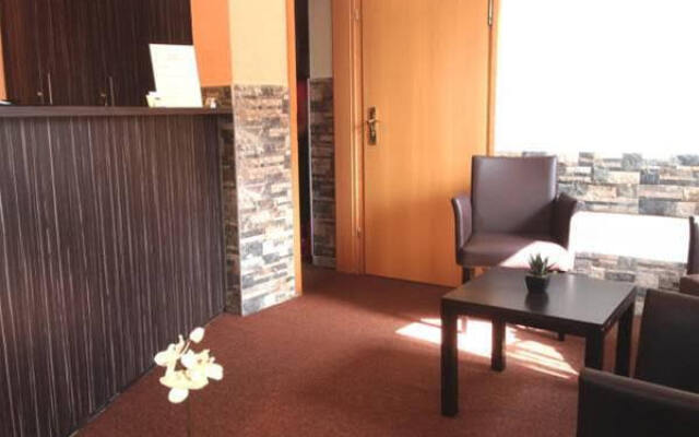 M-Hotel
