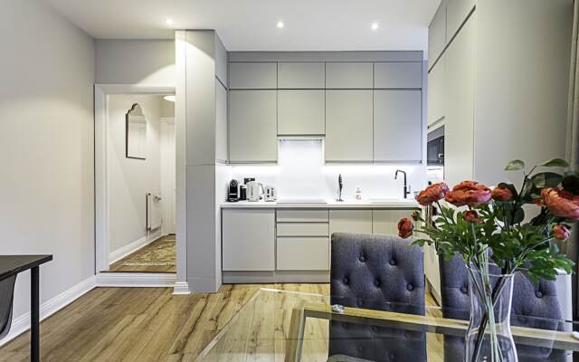 Gorgeous Roehampton Flat