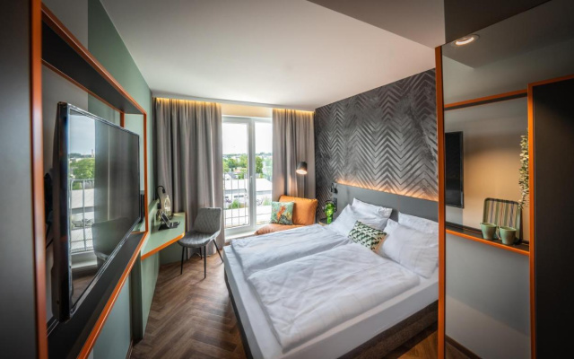 LOGINN Hotel Berlin Airport