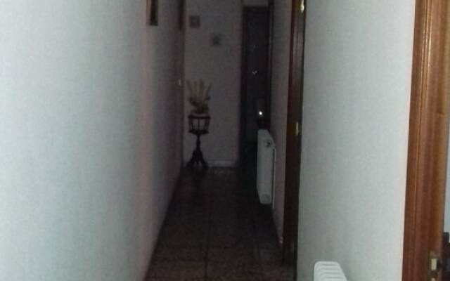 Hostal Emi-Ros