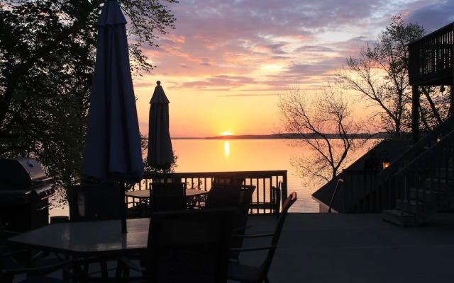 Viking Bay Resort & Lodge