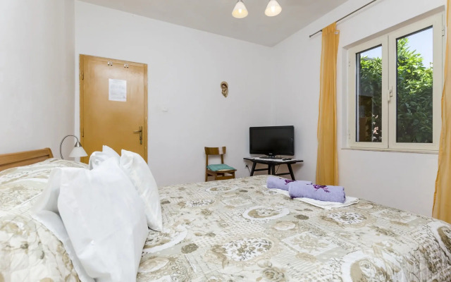 Guest House Roza