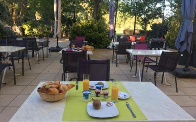 Auberge Du Chï¿½teau De Bonnafous