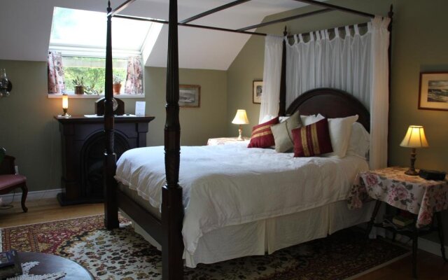 Tulips and Thistle Bed & Breakfast