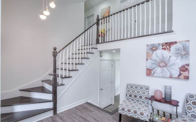 Waterfront Avenue Suites