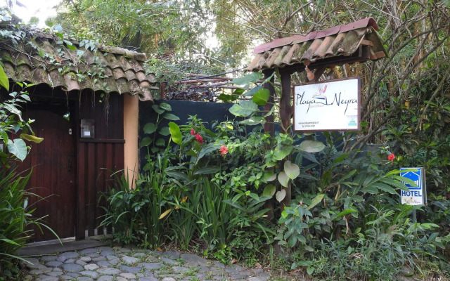 Playa Negra Guesthouse