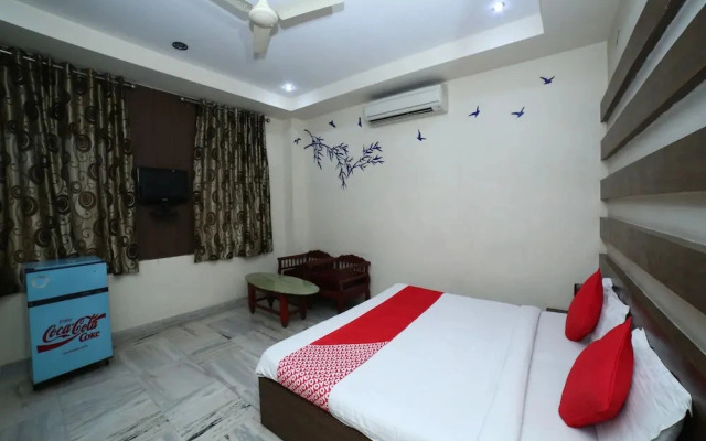 OYO 1067 Hotel Surbhi