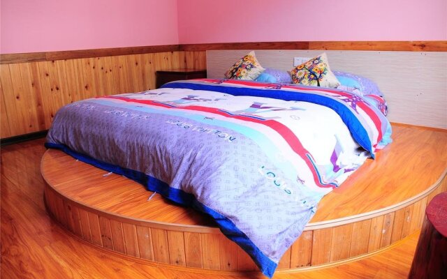 Qingfengge Hostel