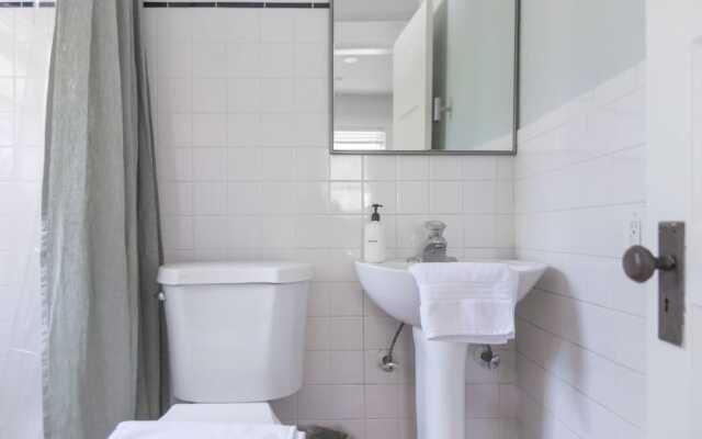 The Grandview Collection - Newark