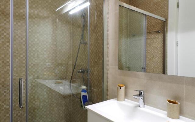 Cool Terrace Apartment