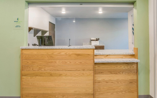 WoodSpring Suites Detroit Farmington Hills