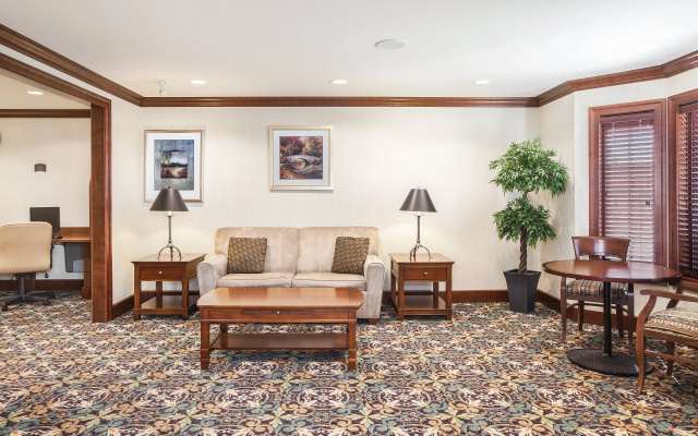 Staybridge Suites El Paso Airport by IHG