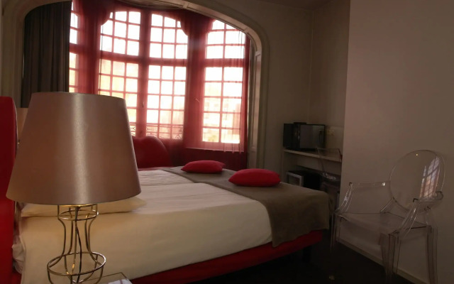 Monty Small Design Hotel