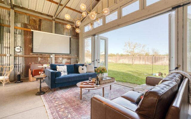 Coppola by Avantstay Explore The Wineries Near This Gorgeous Healdsburg Home w/ Bar & Large Yard