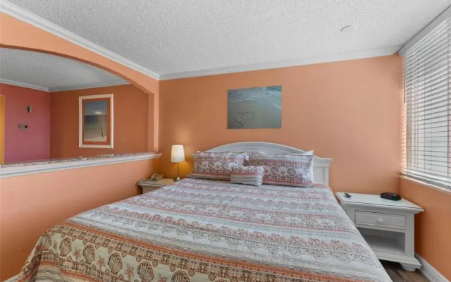 Pelican Pointe Clearwater Beach Hotel
