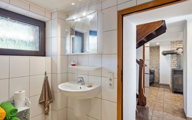 Amazing Holiday Home in Plütscheid with Garden