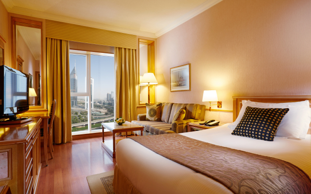 Millennium Plaza Downtown Suites