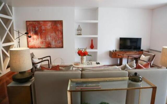 Lovelystay - Chiado 3Bedroom Wonder